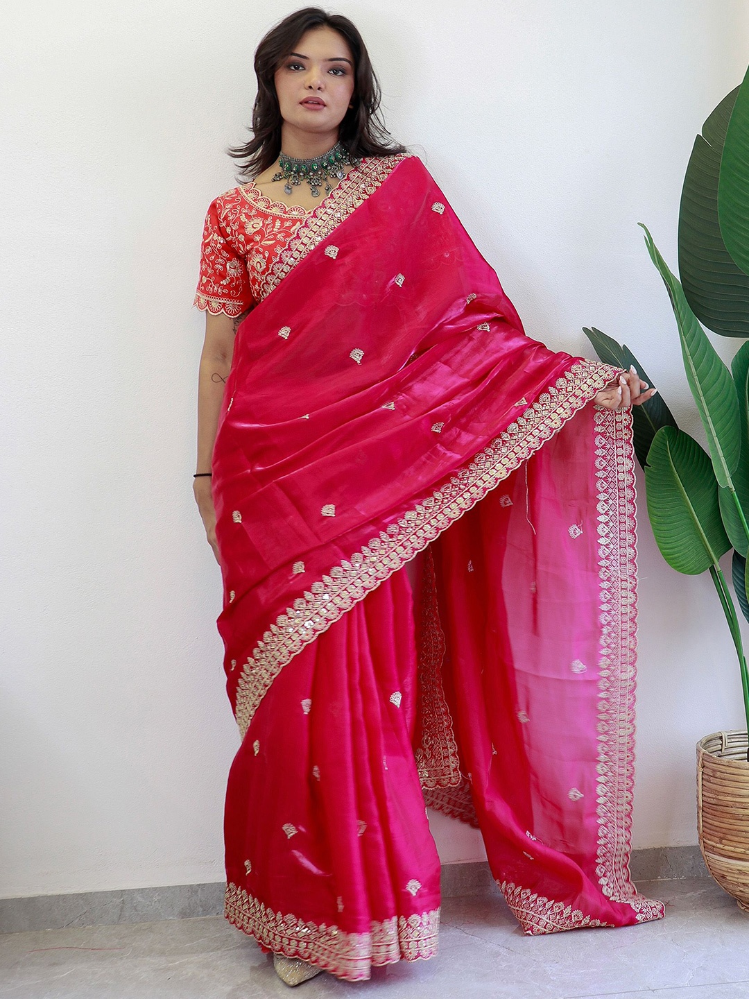 

Anouk Floral Embroidered Organza Saree, Pink