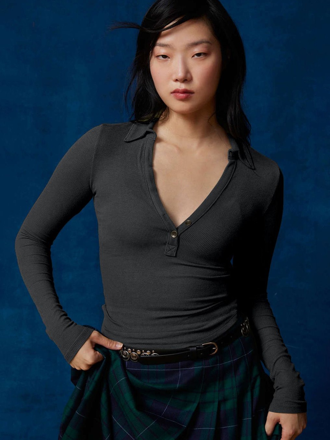 

JC Mode Women Solid V-Neck Top, Grey