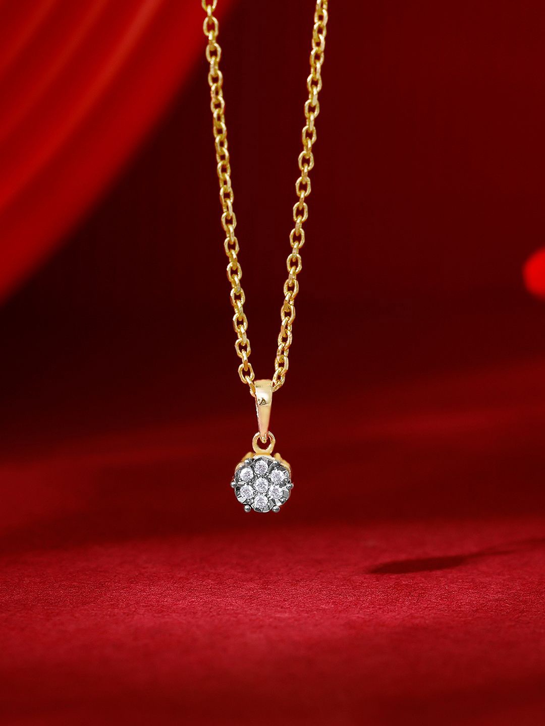 

GIVA Women 14KT Yellow Gold Floral Diamond Pendant