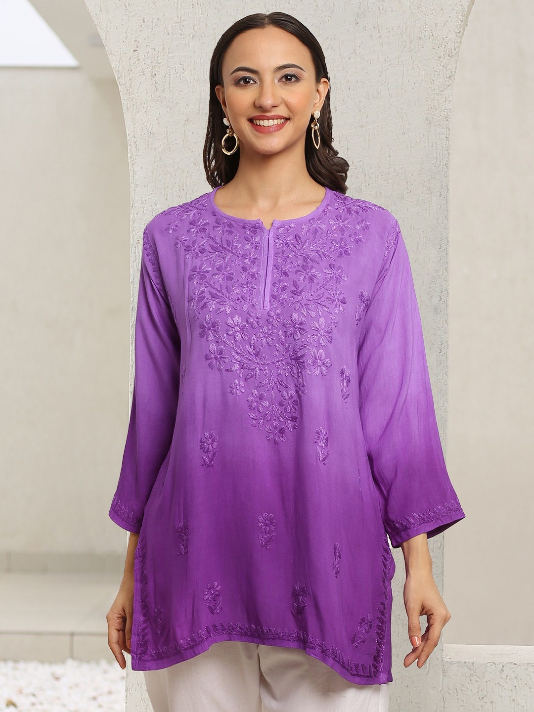 

HOUSE OF KARI Floral Chikankari Embroidered Straight Kurti, Purple