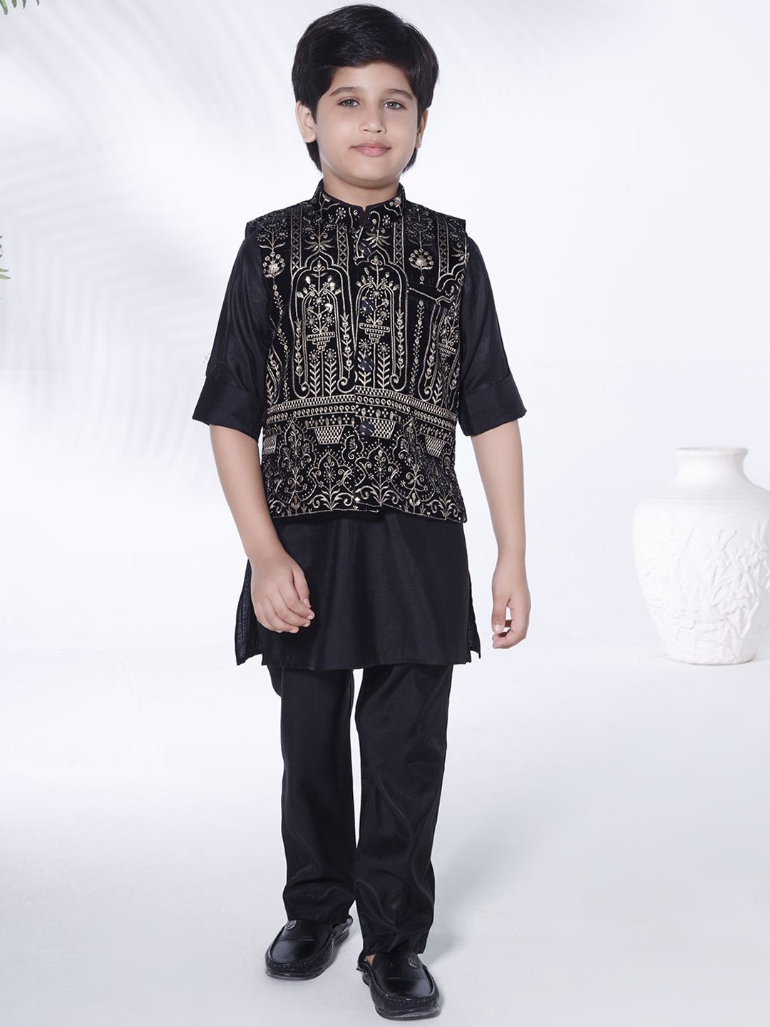 

Ministitch Boys Mandarin Collar Straight Kurta With Trouser And Embroidered Jacket, Black