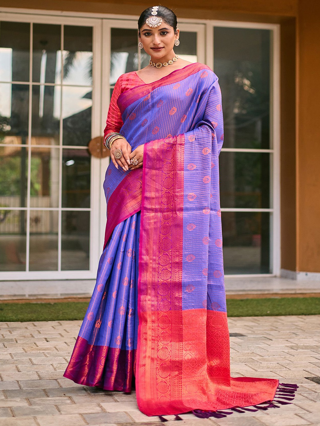 

Anouk Floral Zari Designer Kanjeevaram Saree, Blue