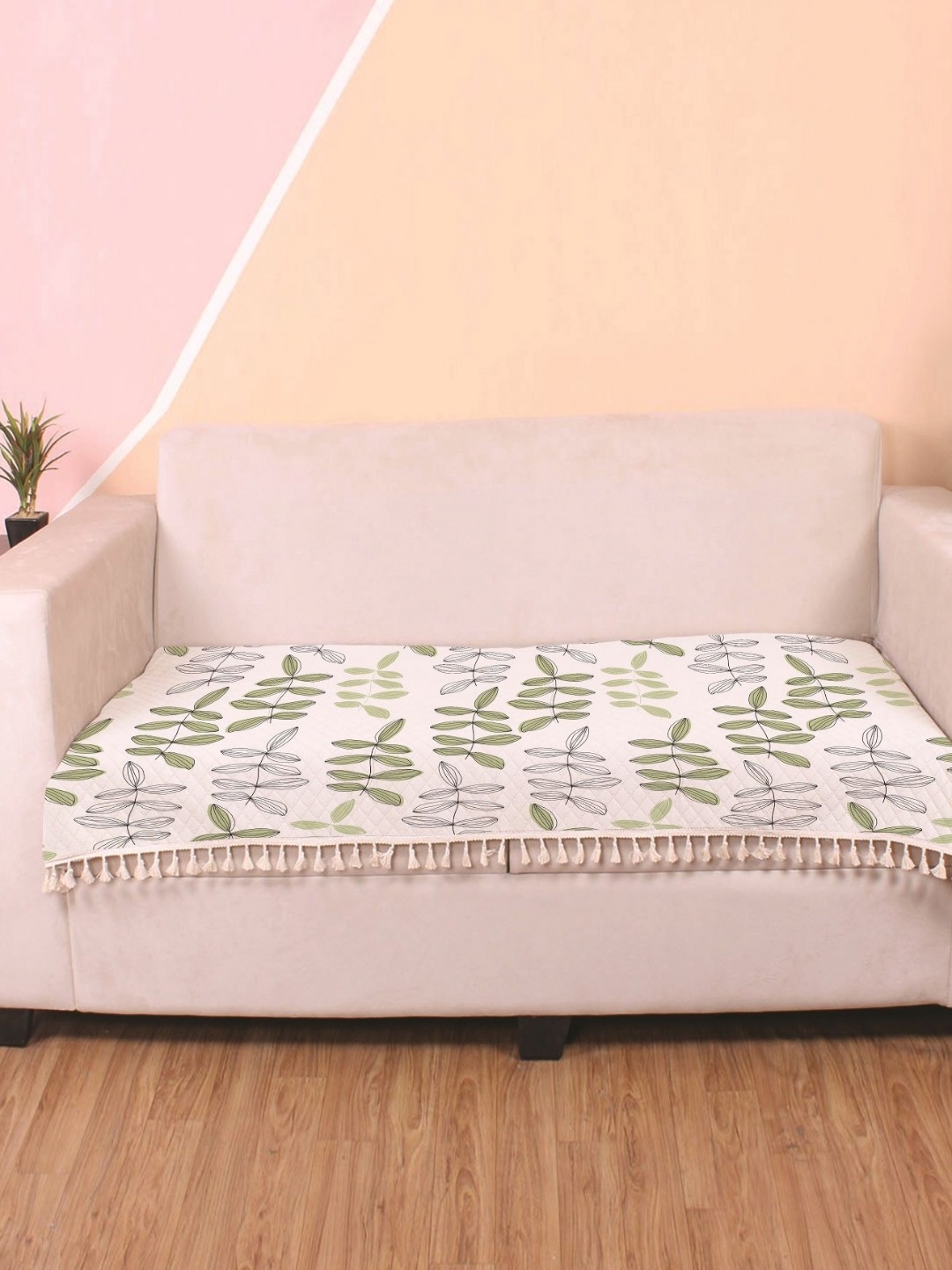 

STITCHNEST Green & White Floral Printed Velvet 2 Seater Anti Slip Sofa Cover