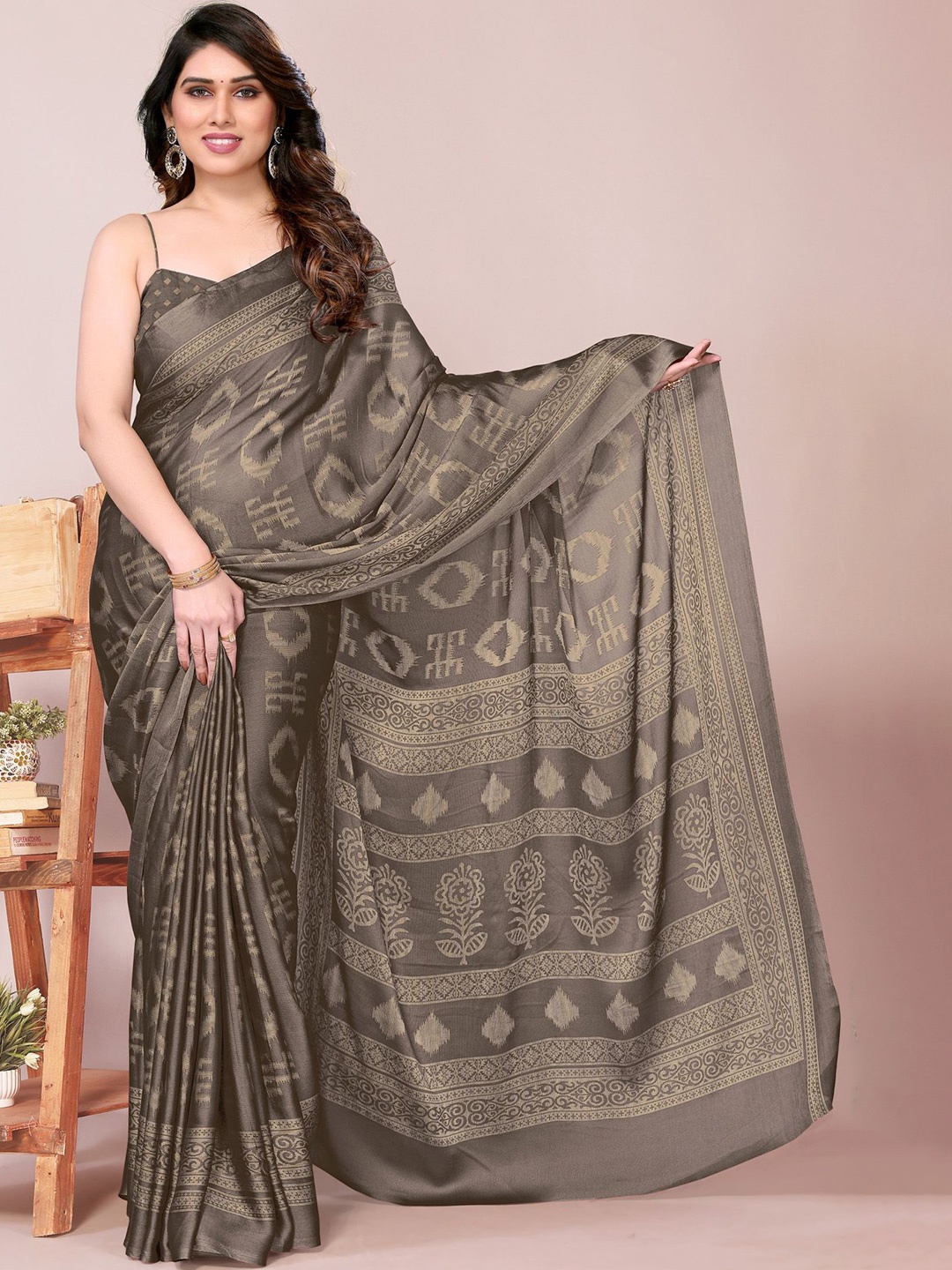 

KALINI Geometric Block Print Saree, Taupe