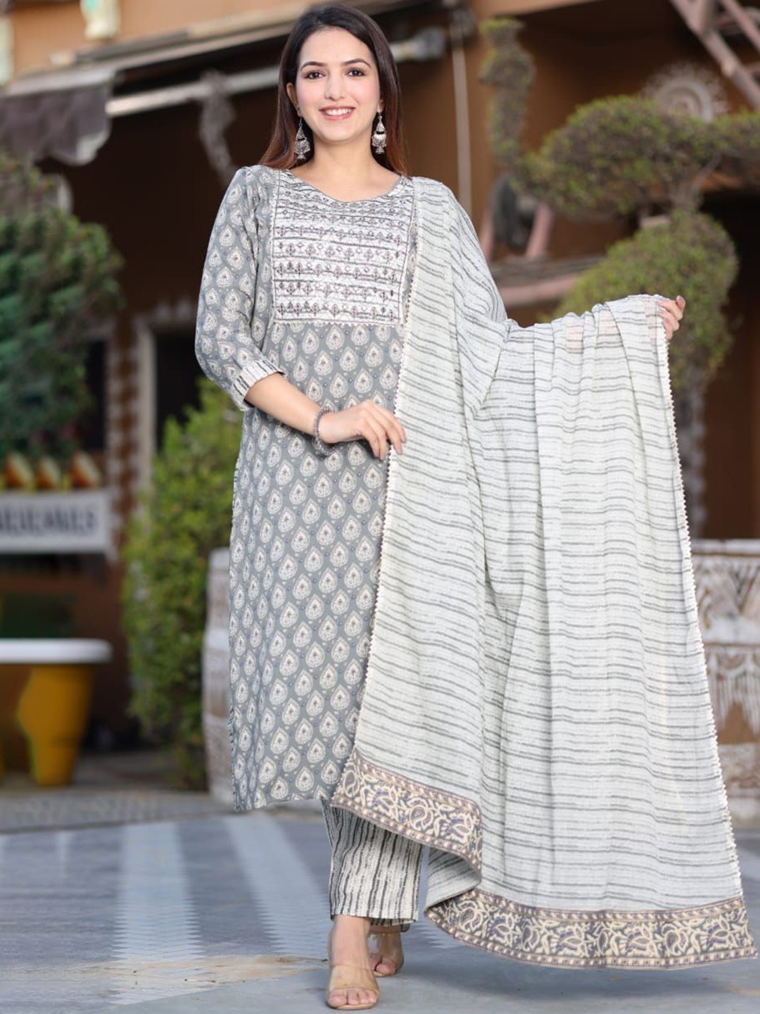

VYKOO Ethnic Motifs Printed Mirror Work Straight Kurta with Trousers & Dupatta, Grey