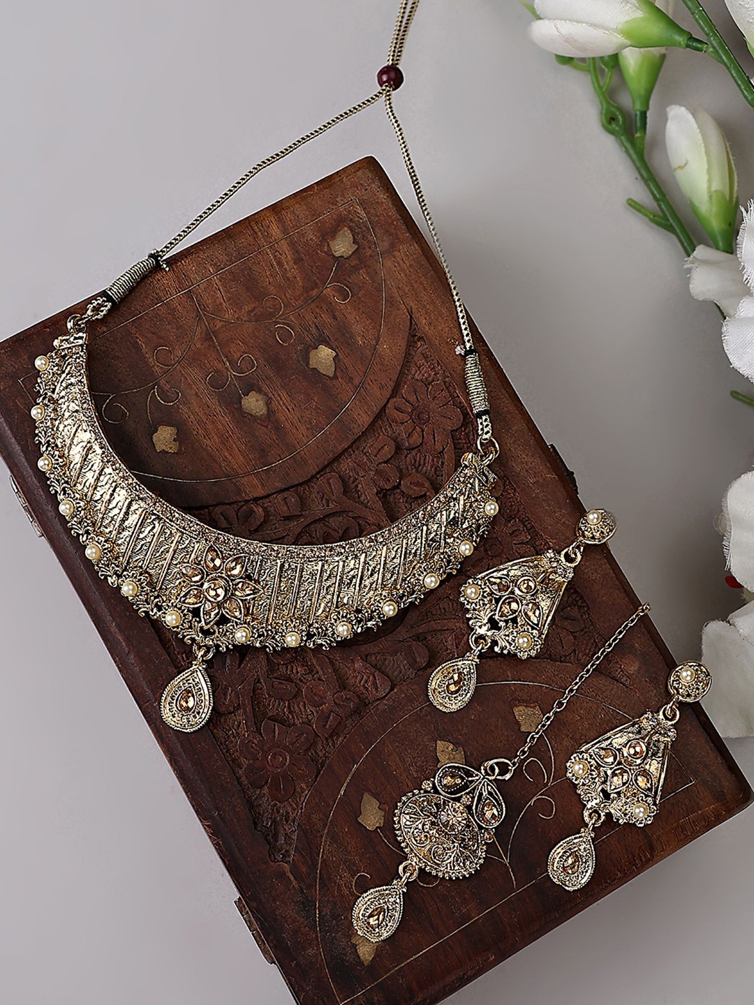 

ANIKAS CREATION Gold-Plated CZ-Studded Necklace & Earrings With Maang Tika