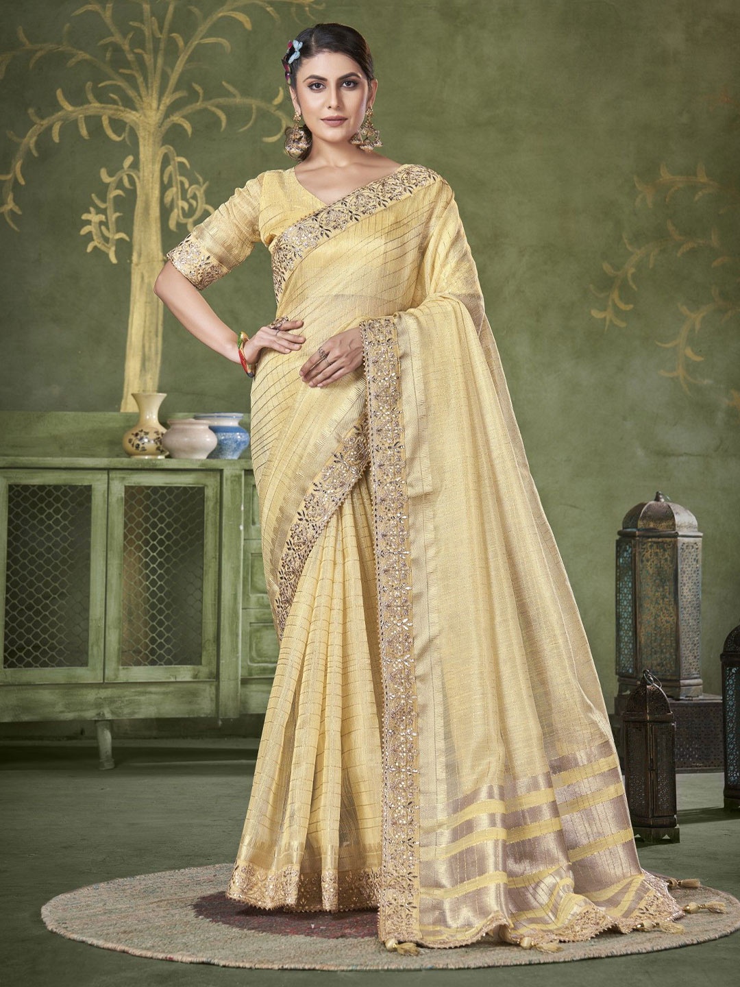 

Panzora Floral Embroidered Saree, Yellow