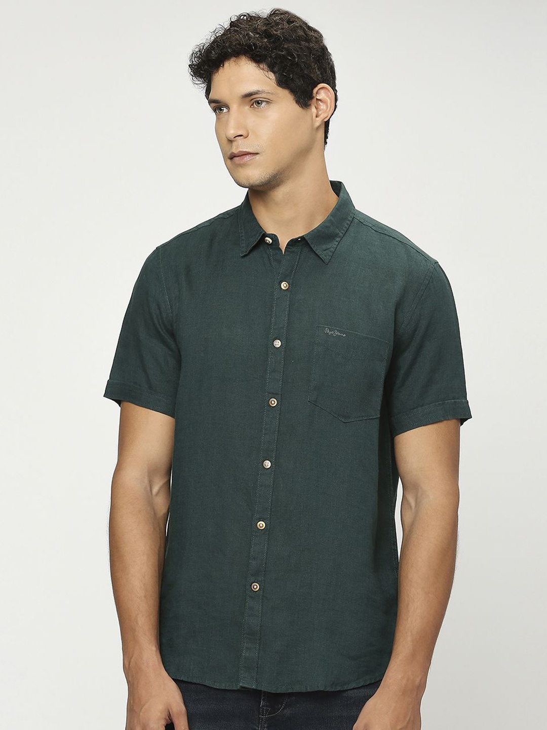 

Pepe Jeans Men Solid Linen Casual Shirt, Green