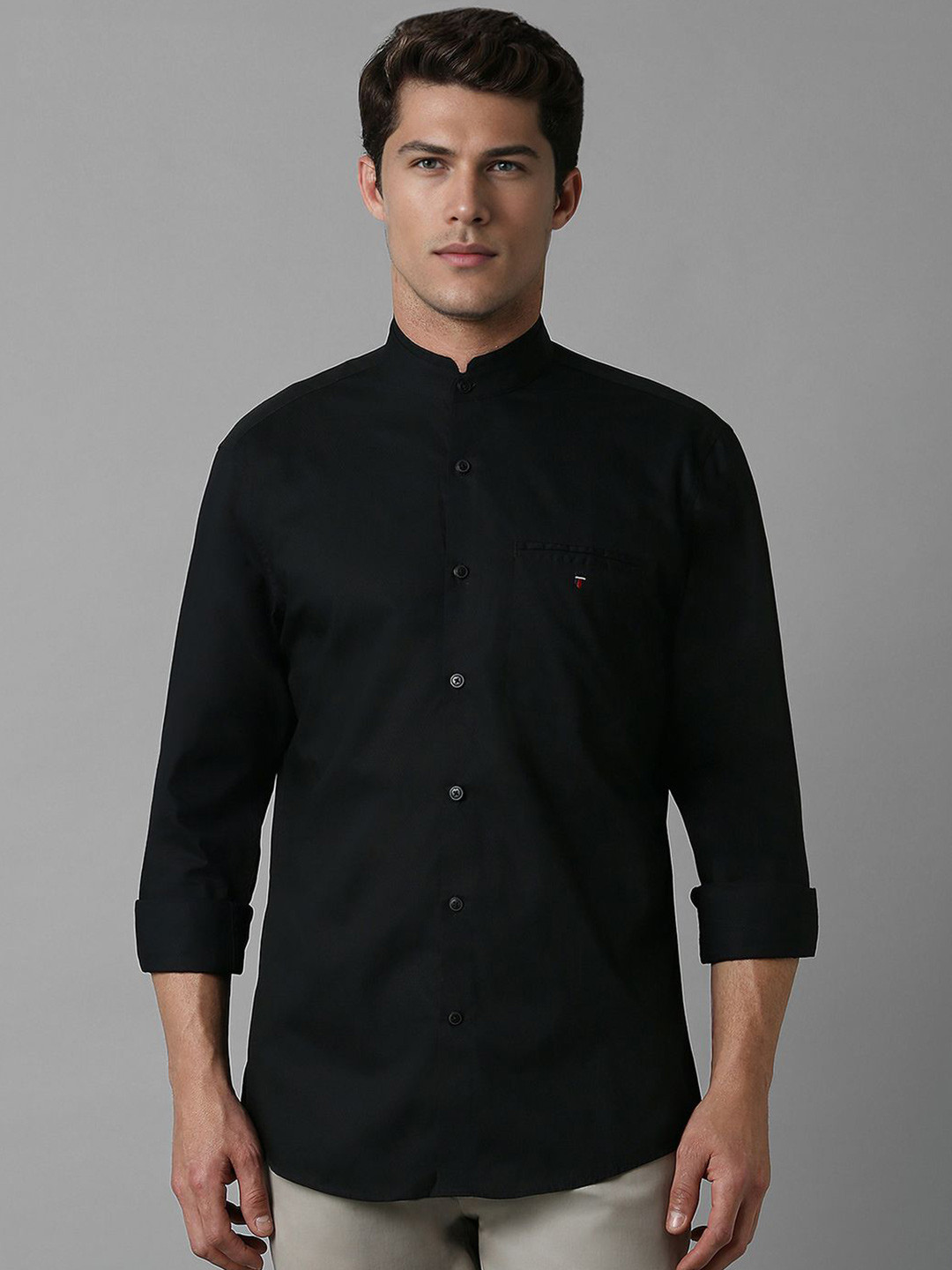 

Louis Philippe Sport Men Slim Fit Band Collar Pure Cotton Casual Shirt, Black
