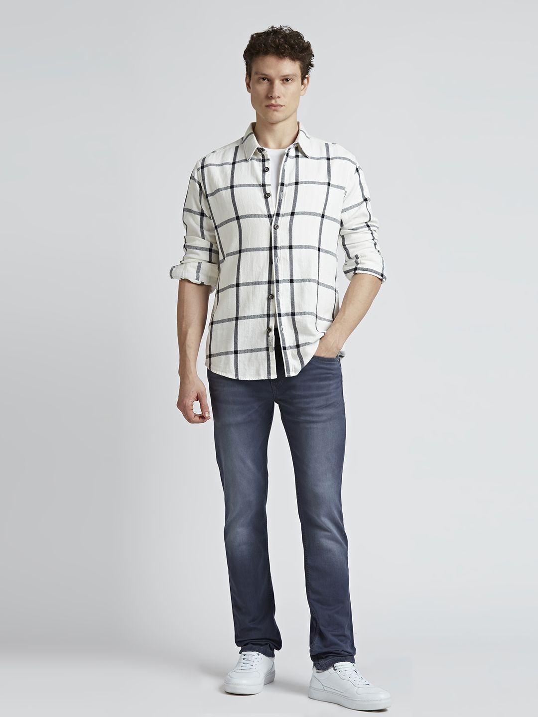 

Pepe Jeans Men Checked Cotton Casual Shirt, White