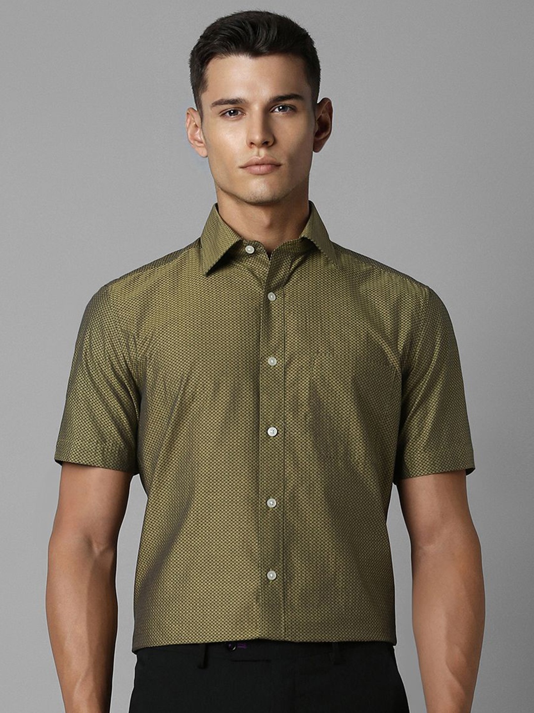 

Louis Philippe Men Classic Fit Geometric Printed Cotton Casual Shirt, Olive