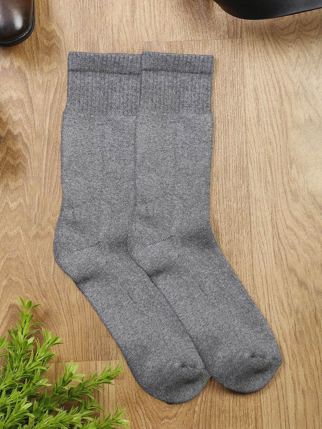 

LOUIS STITCH Men Patterned Calf Length Socks, Grey