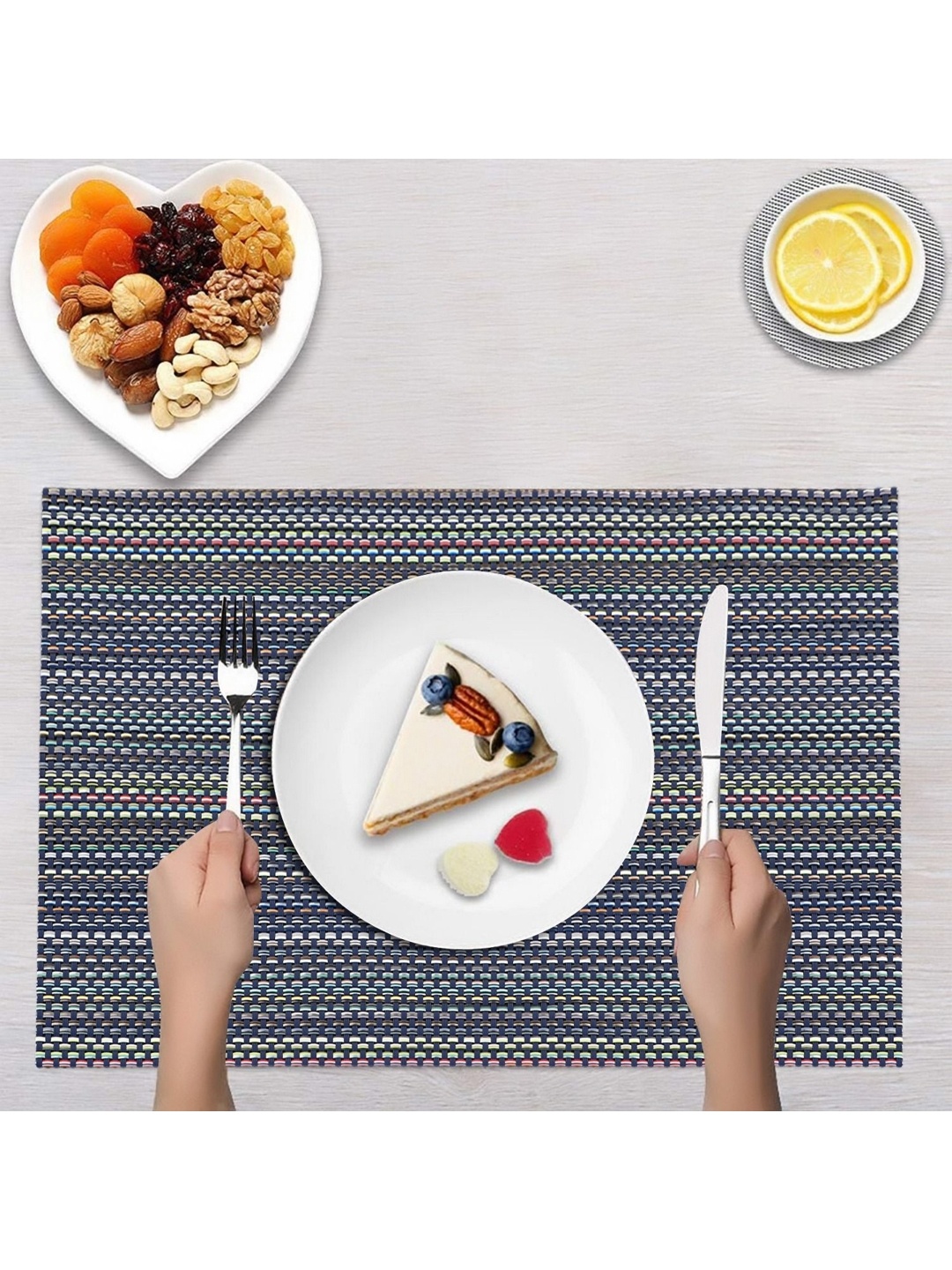 

LooMantha Grey 2 Pieces Striped Rectangle Table Placemats