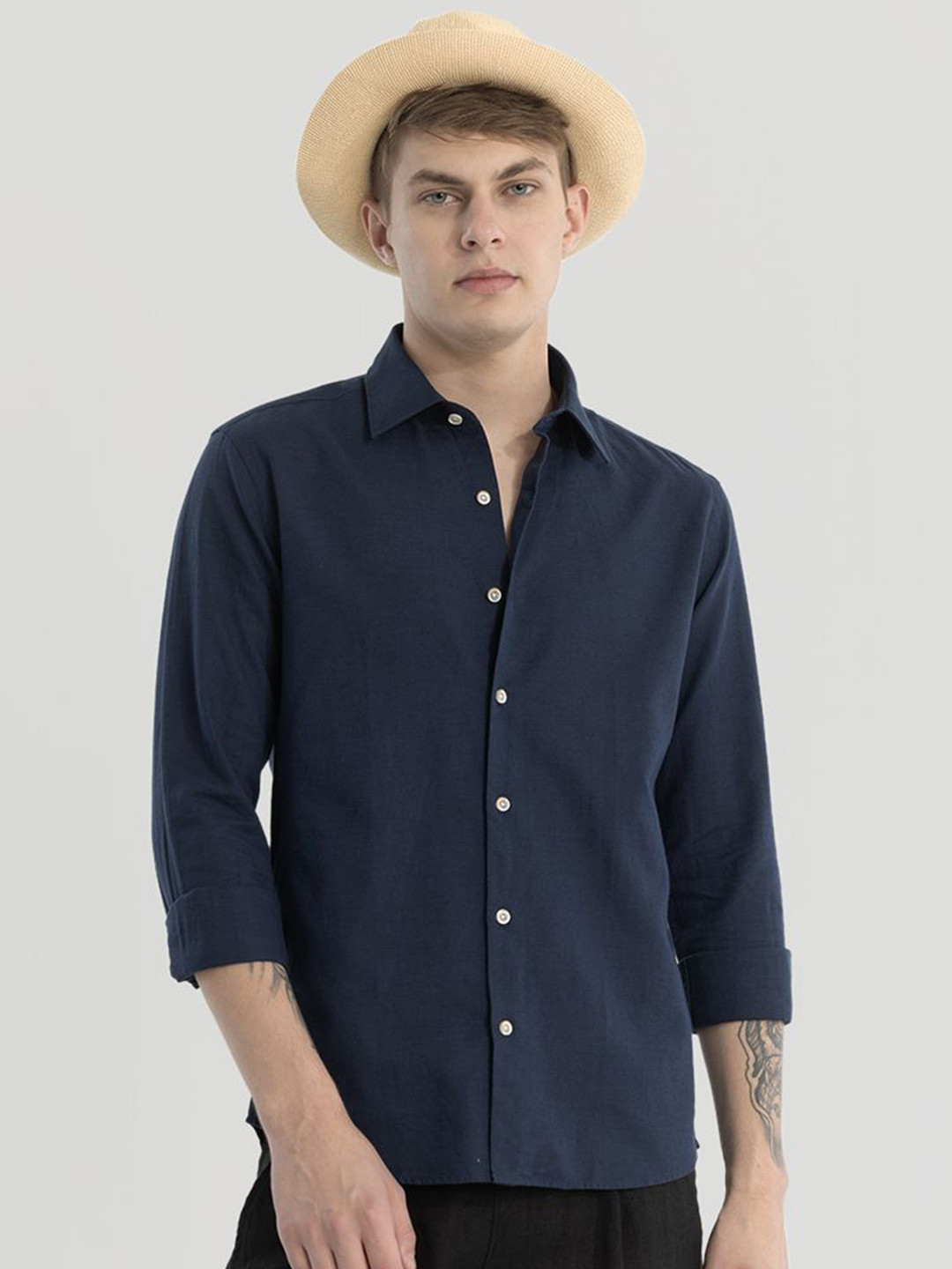 

Snitch Men Smart Slim Fit Spread Collar Solid Cotton Casual Shirt, Navy blue
