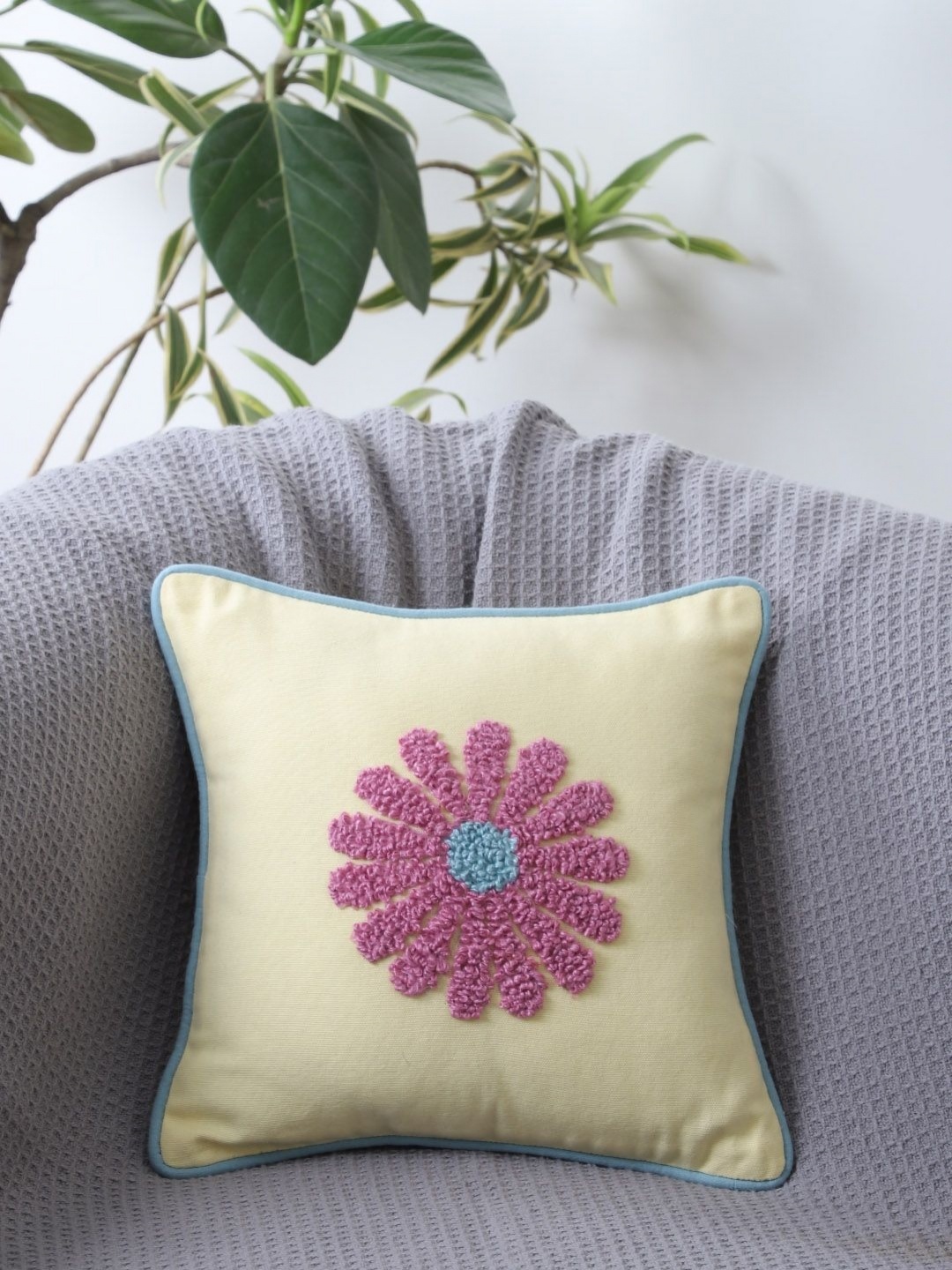 

Jamio Firati Yellow & Pink Embroidered Cotton Square Cushion Covers