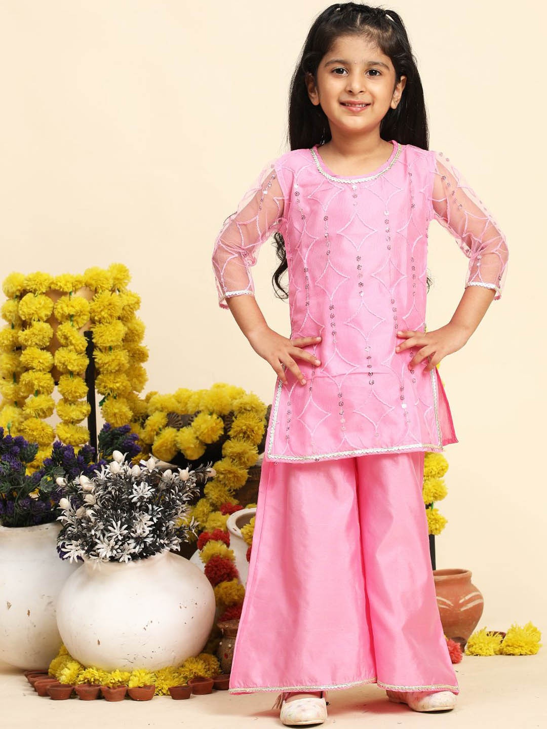 

Cutiekins Girls Ethnic Motifs Embroidered Sequinned Straight Kurta With Palazzos, Peach