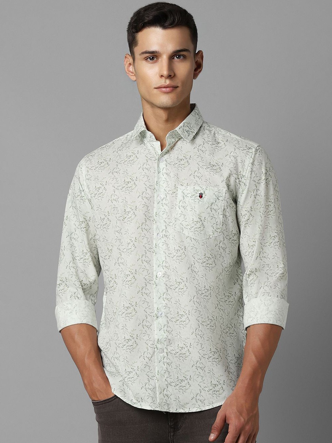 

Louis Philippe Sport Men Slim Fit Spread Collar Cotton Shirt, Green