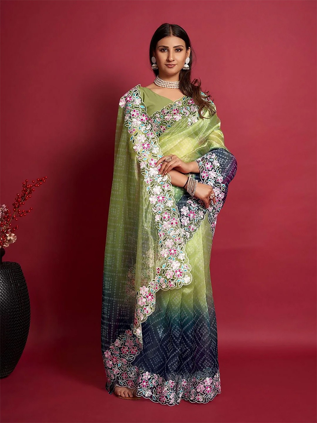 

Anouk Floral Embroidered Organza Saree, Green