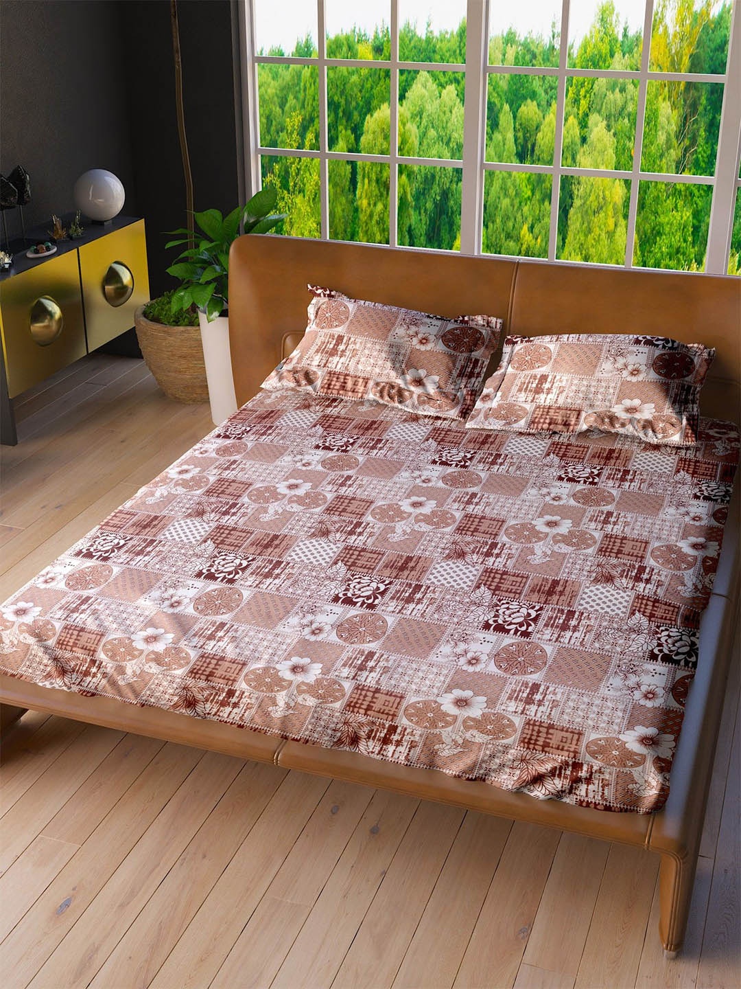 

LABHAM Peach & White Printed 160 TC Pure Cotton King Bedsheet with 2 Pillow Covers