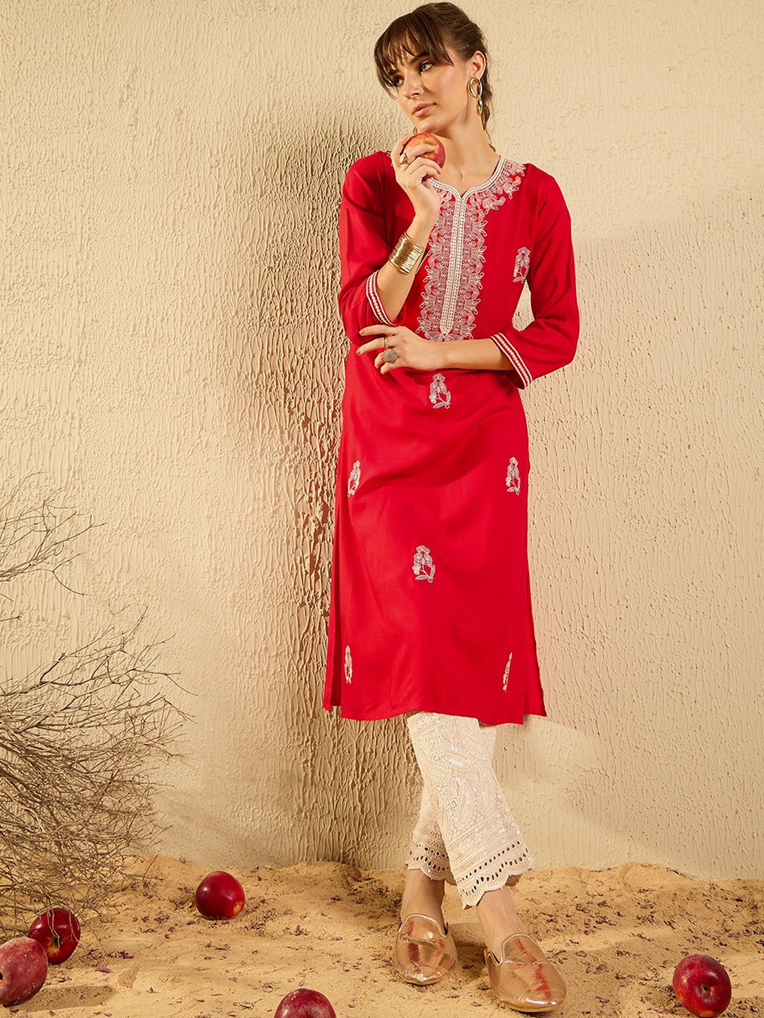 

Indo Era Ethnic Motifs Embroidered Straight Kurta, Red