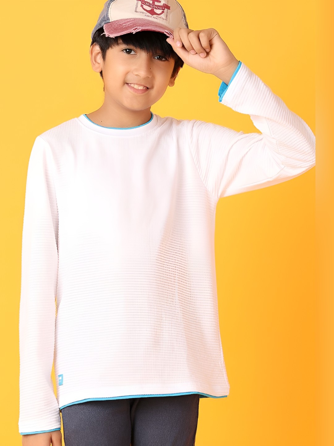 

V-Mart Boys Solid Round Neck Cotton T-shirt, White