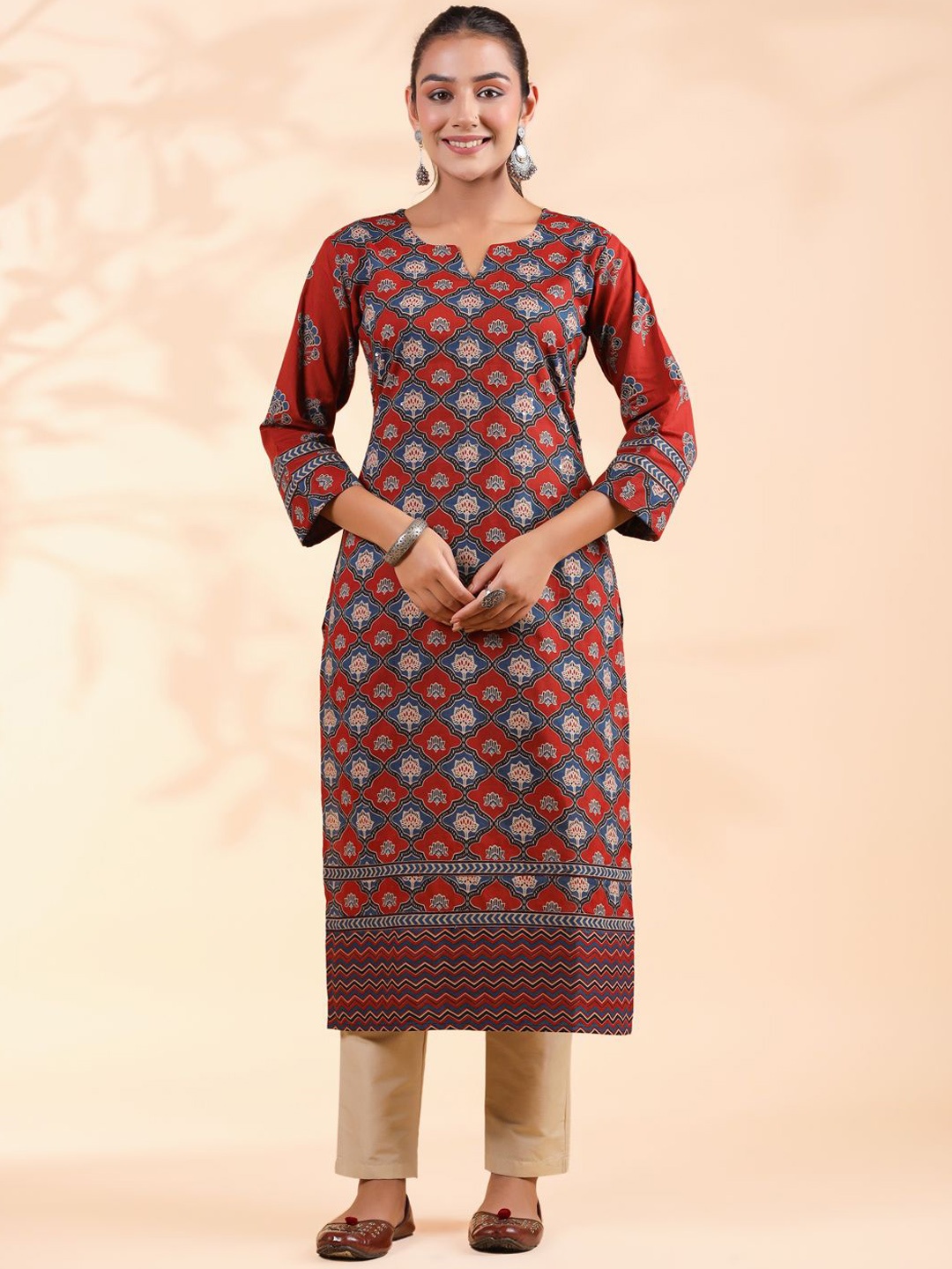 

Vbuyz Floral Printed Notch Neck Sequinned Cotton Straight Kurta, Red