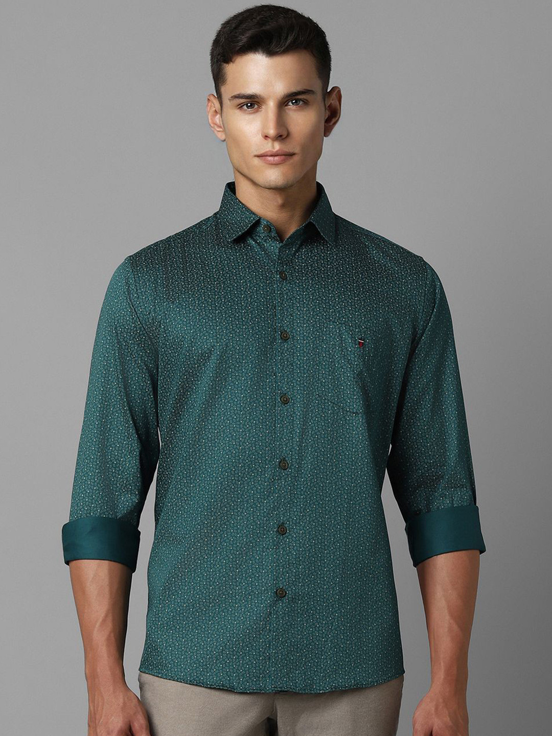 

Louis Philippe Sport Men Slim Fit Micro Ditsy Printed Pure Cotton Casual Shirt, Green
