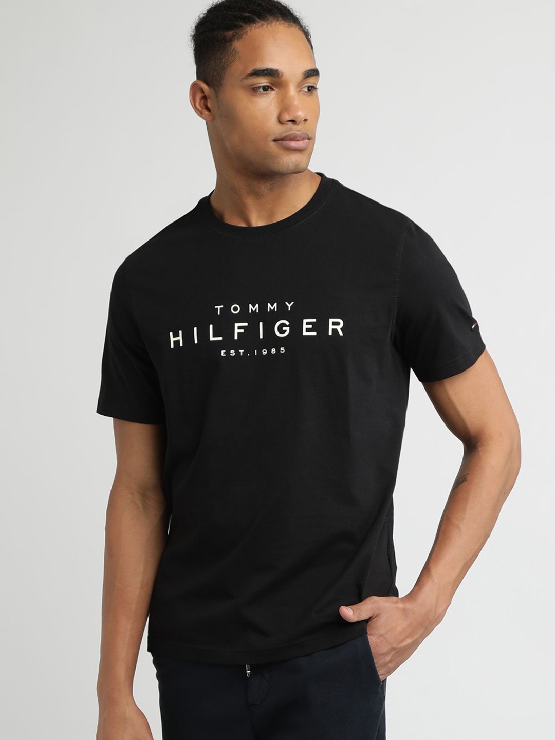 

Tommy Hilfiger Men BIG RWB Brand Logo Printed Round Neck Cotton T-shirt, Black