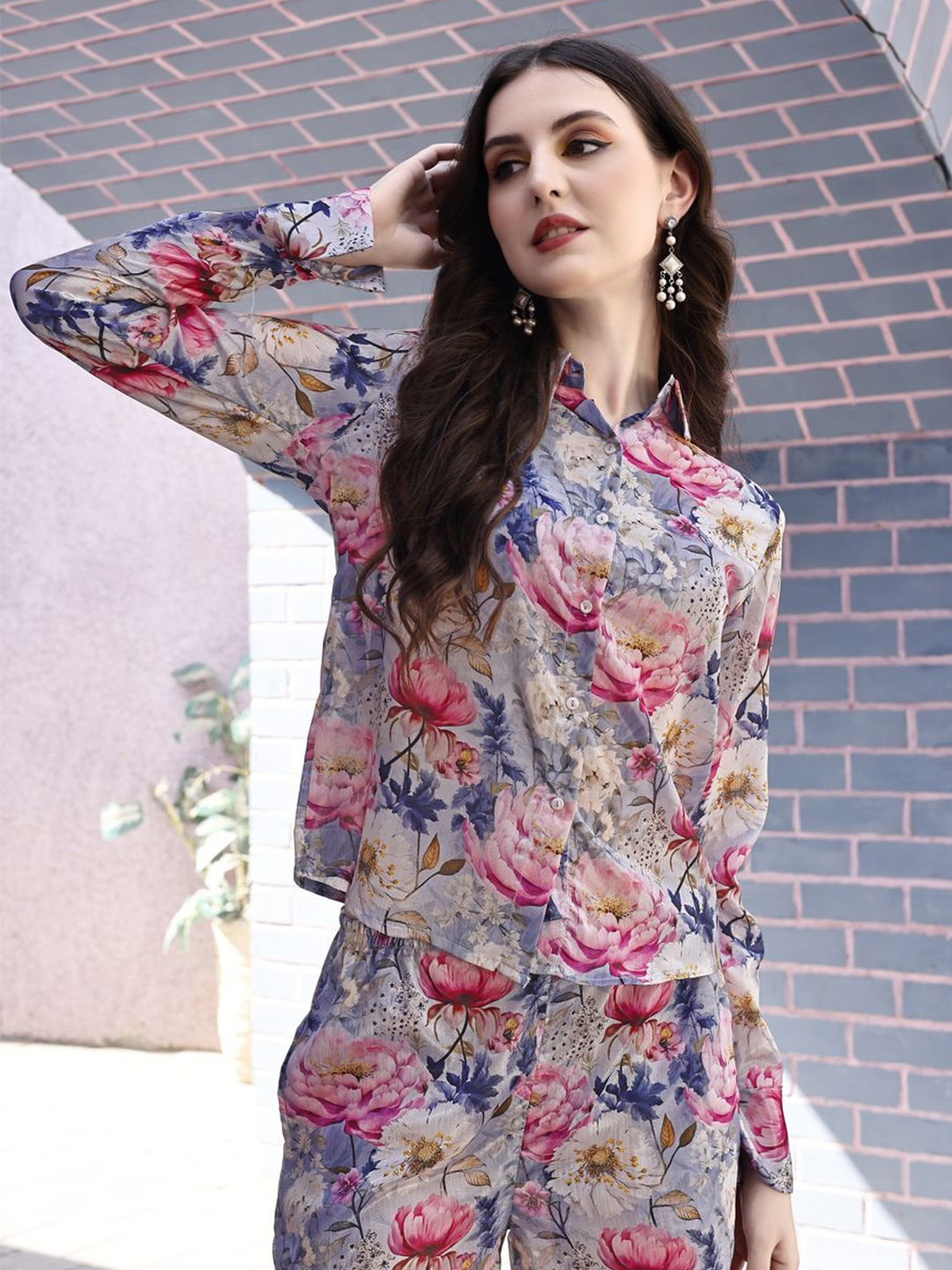 

VenderVilla Women Classic Floral Printed Casual Shirt, Blue