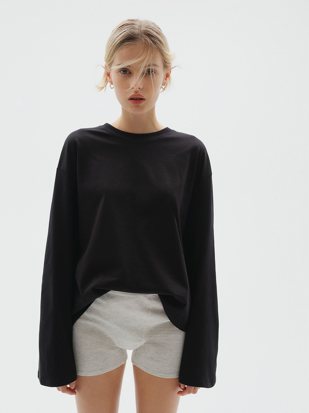 

H&M Long Sleeved Cotton Tops, Black