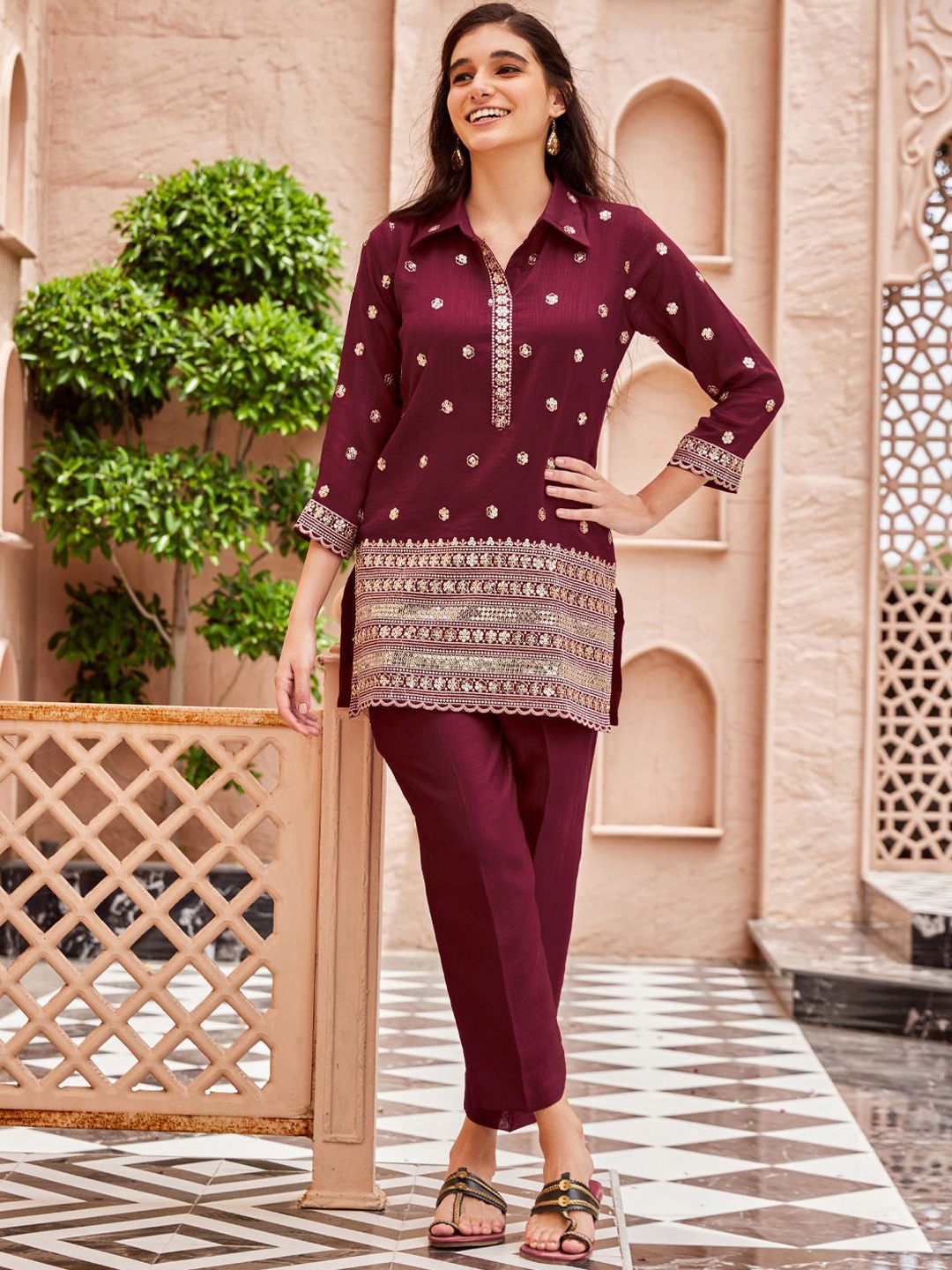 

WOMEN PLUS Floral Embroidered Shirt Collar Tunic With Trousers, Maroon