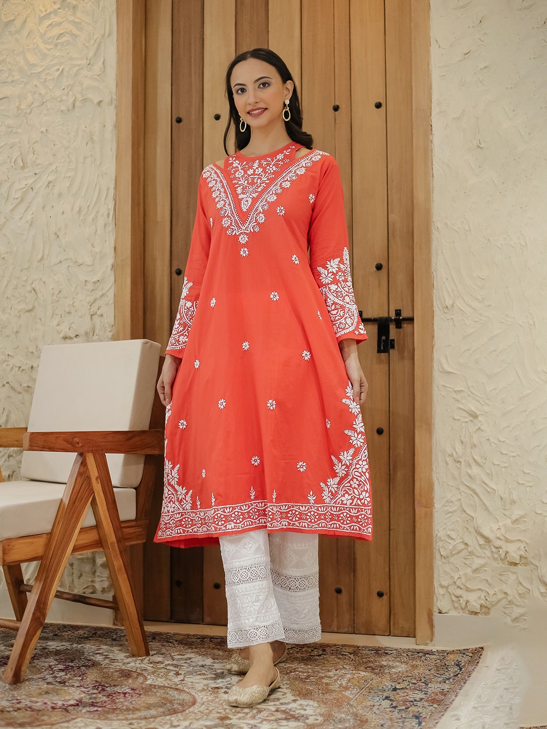 

HOUSE OF KARI Floral Embroidered Chikankari Cotton A-Line Kurta, Red