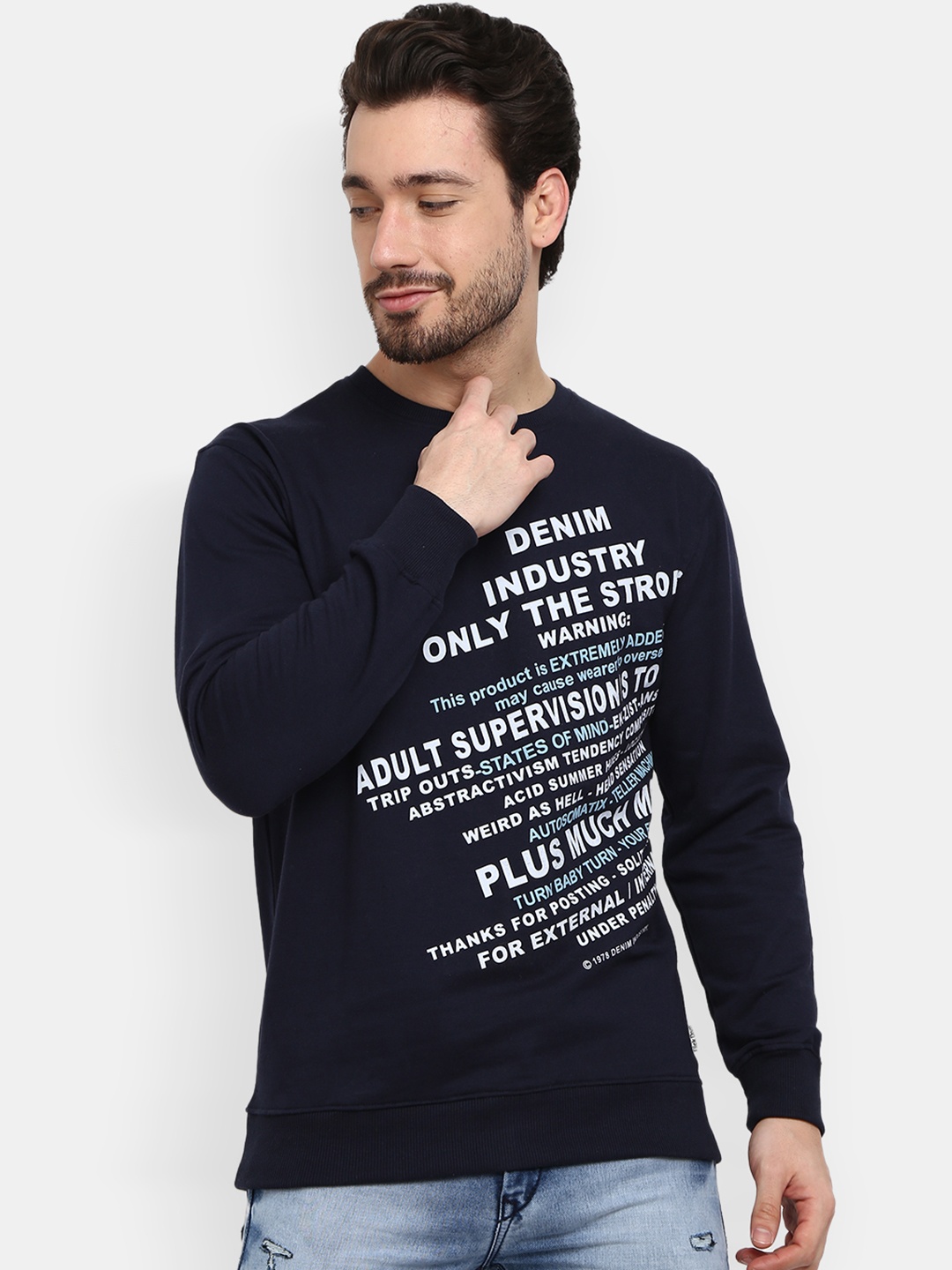 

V-Mart Men Navy Blue Sweatshirt