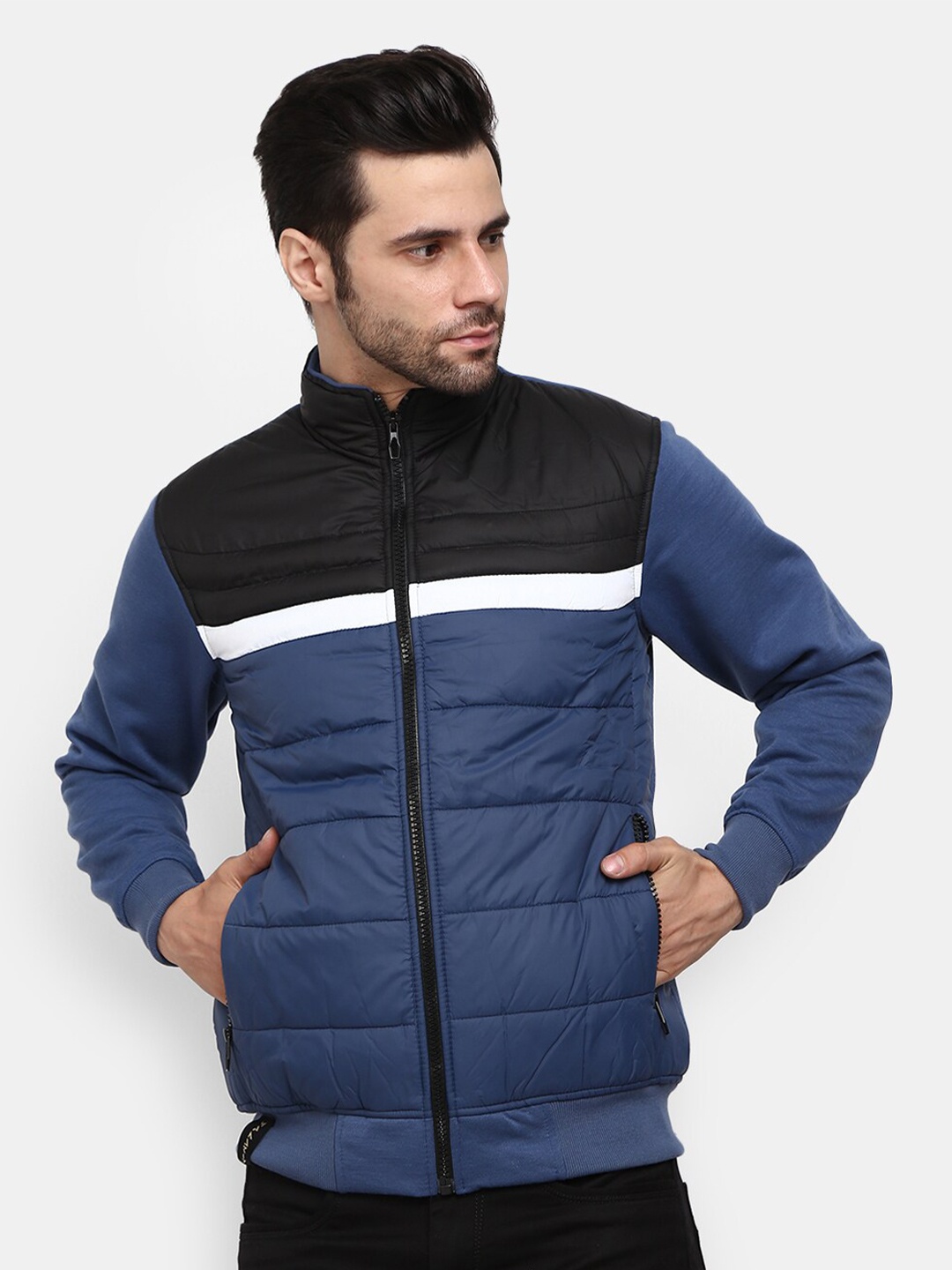 

V-Mart Men Blue Colourblocked Sweatshirt