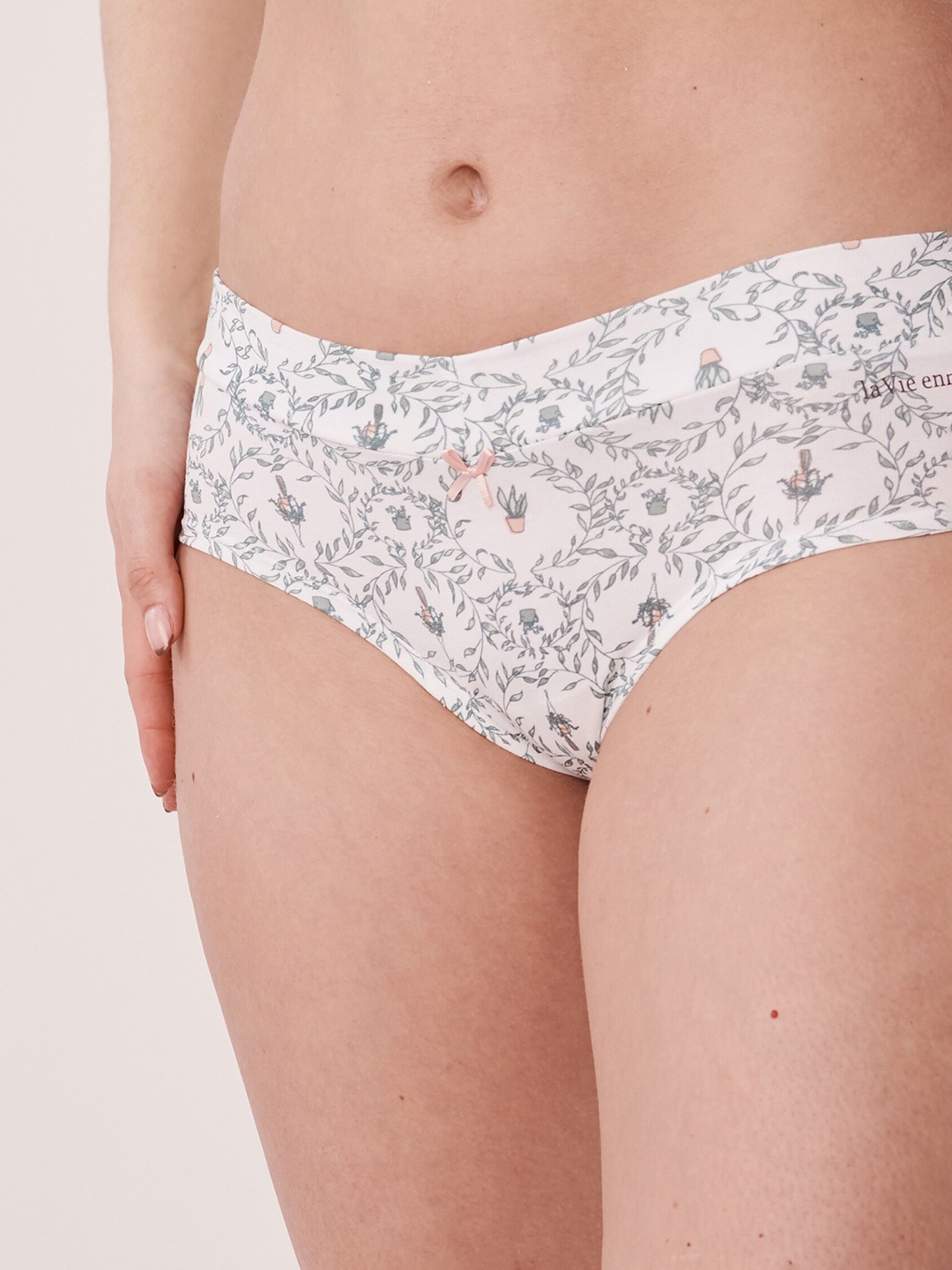 

La Vie en Rose Women White Printed Hipster Briefs