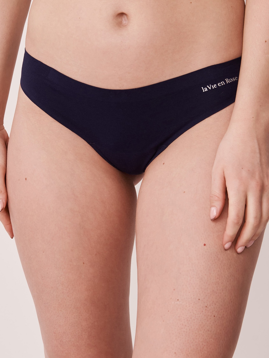 

La Vie en Rose Women Blue Solid Thong Briefs 20200168-40099