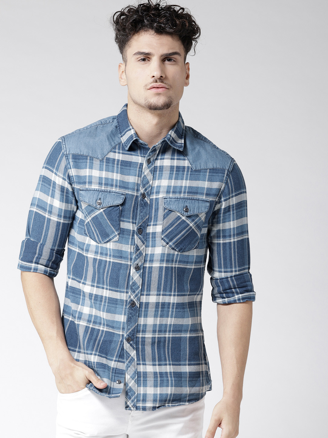 

Celio Men Blue & Grey Slim Fit Checked Casual Shirt