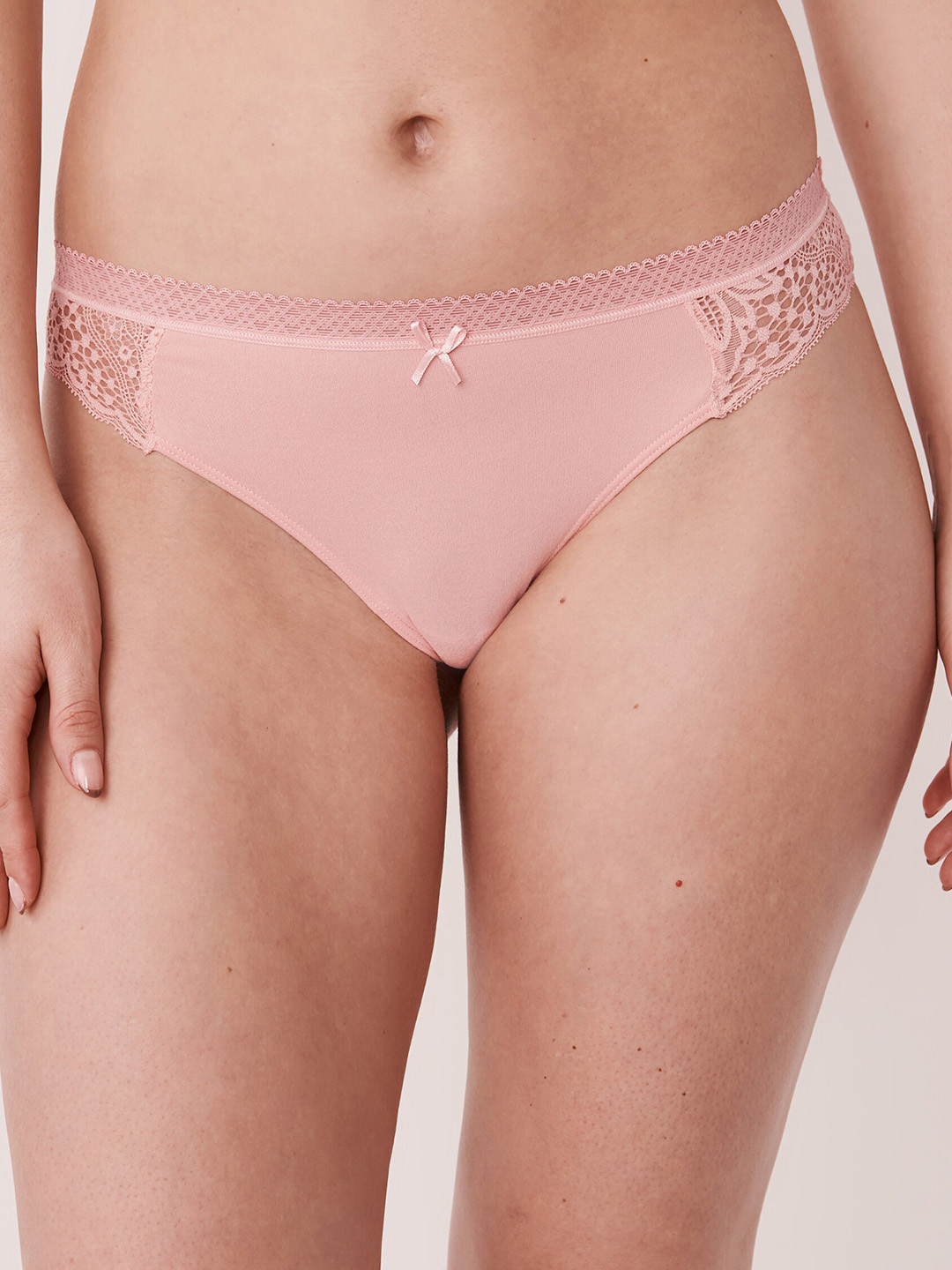 

La Vie en Rose Women Pink Solid Thong Brief