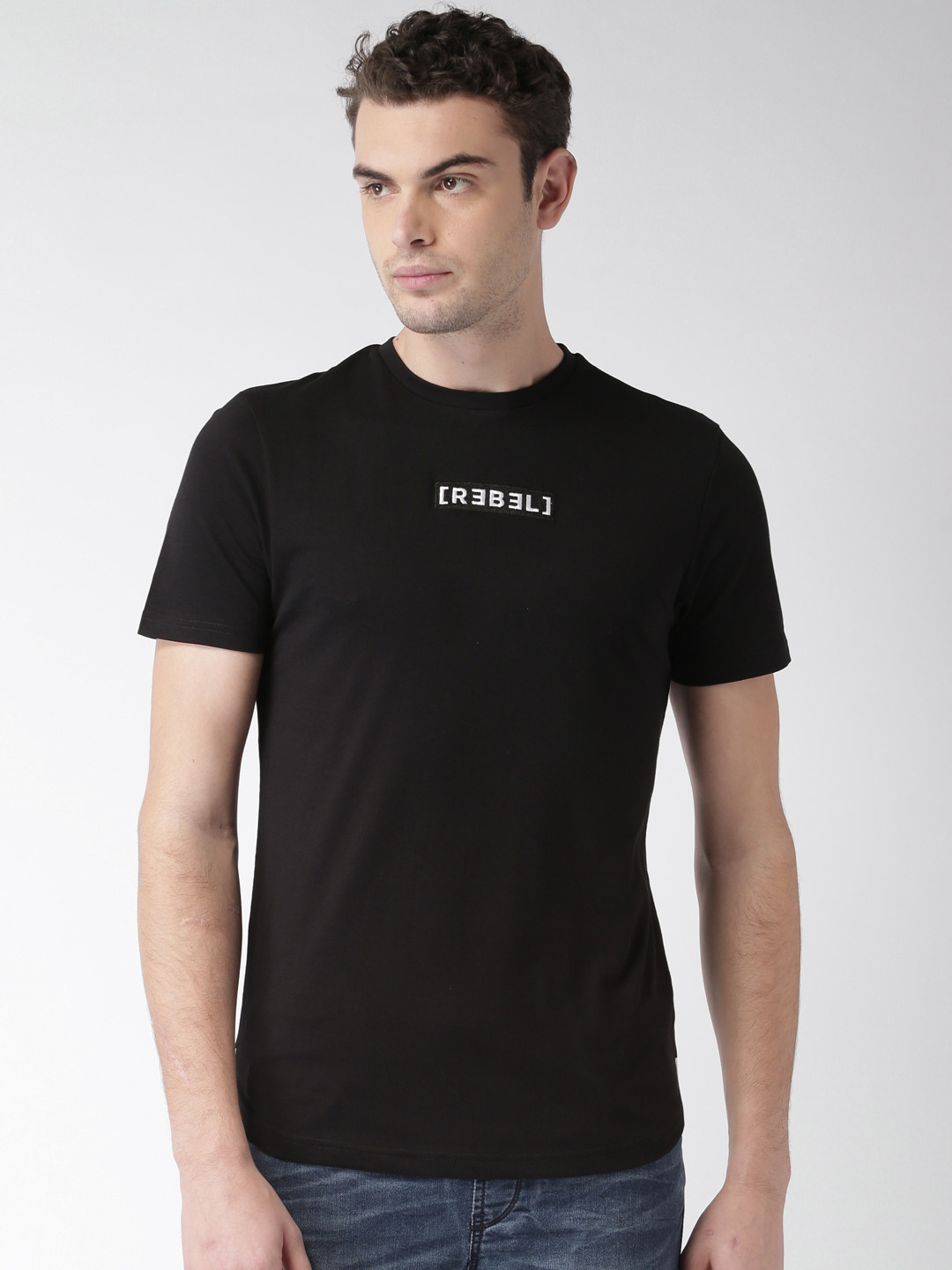 

Celio Men Black Solid Round Neck Pure Cotton T-shirt