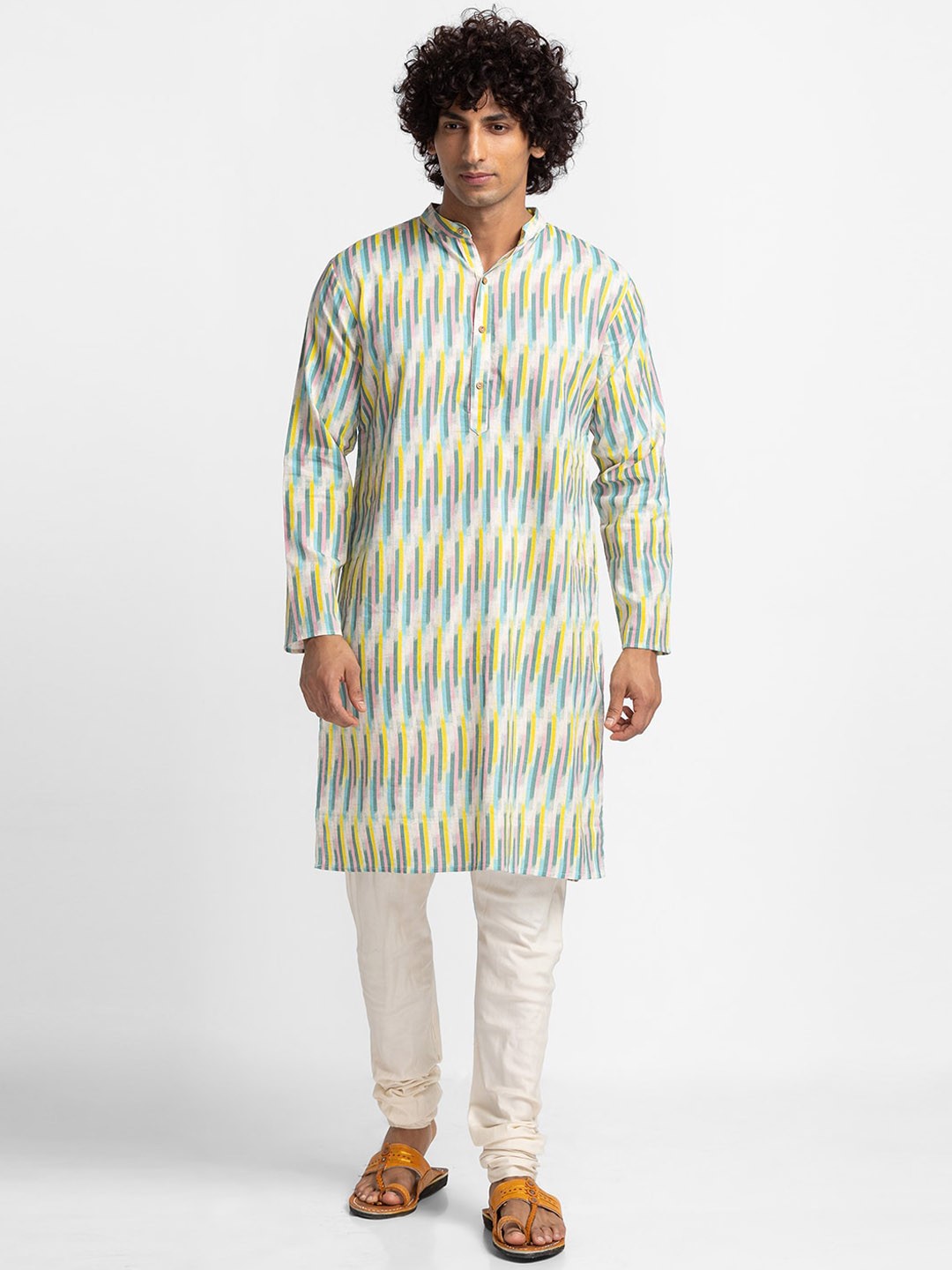 

Globus Men Green Geometric Printed Thread Work Kurta
