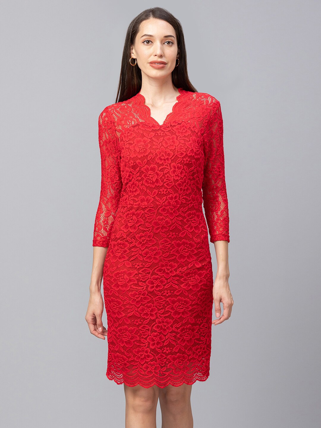

Globus Red Lace Sheath Dress