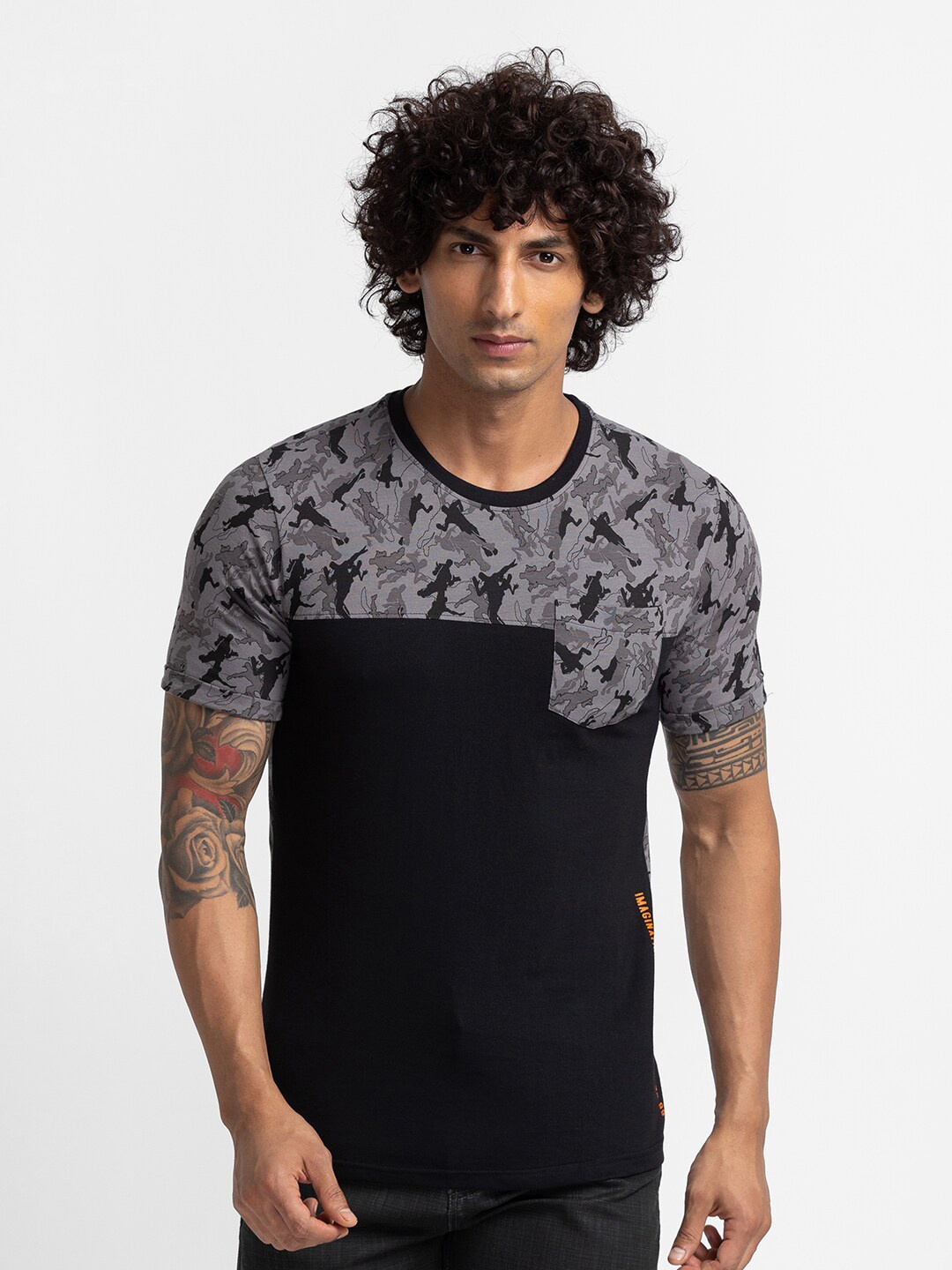 

Globus Men Black Printed T-shirt