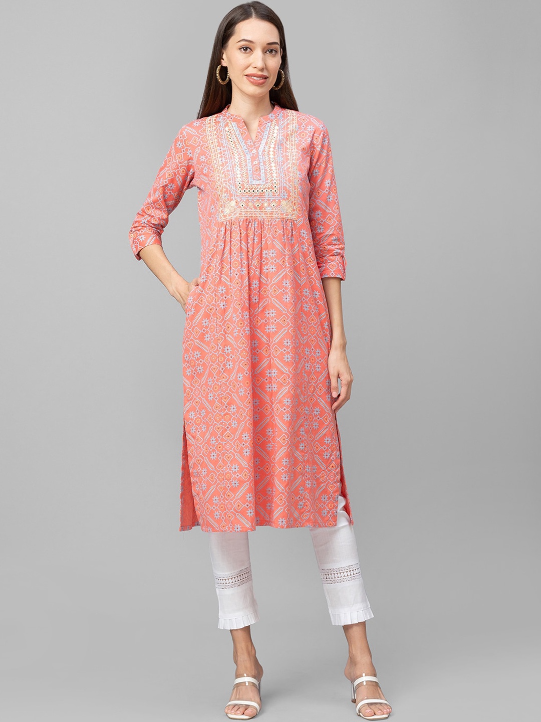 

Globus Women Coral Ethnic Motifs Printed Thread Work Kurta