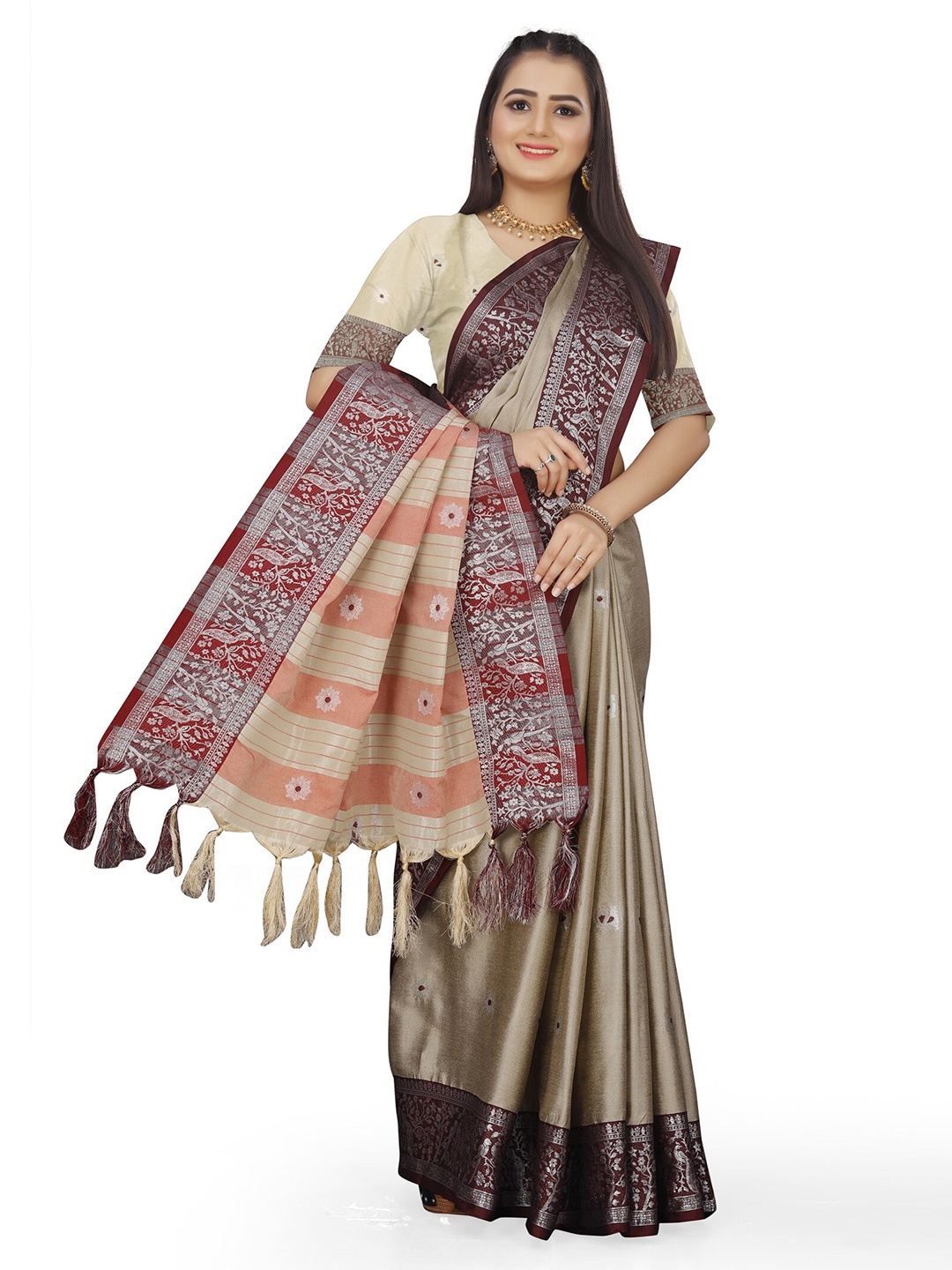 

Mitera Cream-Coloured & Silver-Toned Woven Design Zari Pure Cotton Kanjeevaram Saree