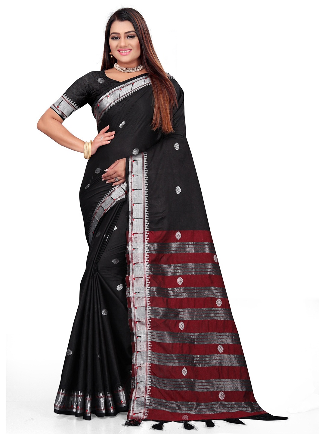

Mitera Black & Silver-Toned Woven Design Zari Pure Cotton Kanjeevaram Saree