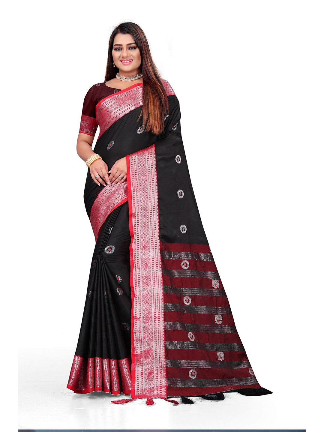 

Mitera Black & Pink Woven Design Zari Pure Cotton Kanjeevaram Saree
