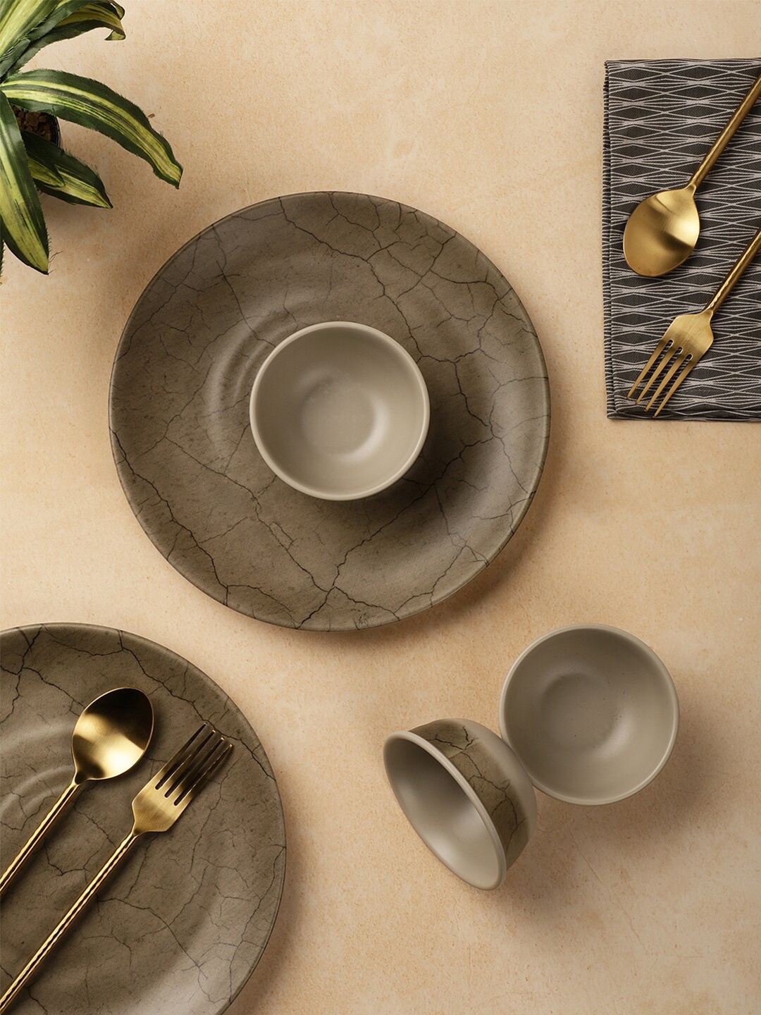 

Servewell Green & 12 Pieces Geometric Melamine Glossy Dinner Set