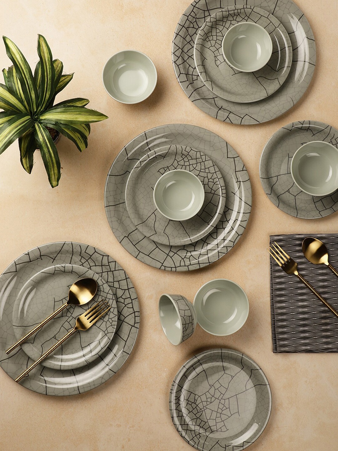 

Servewell Grey & Black Pieces Geometric Printed Melamine Glossy Dinner Set