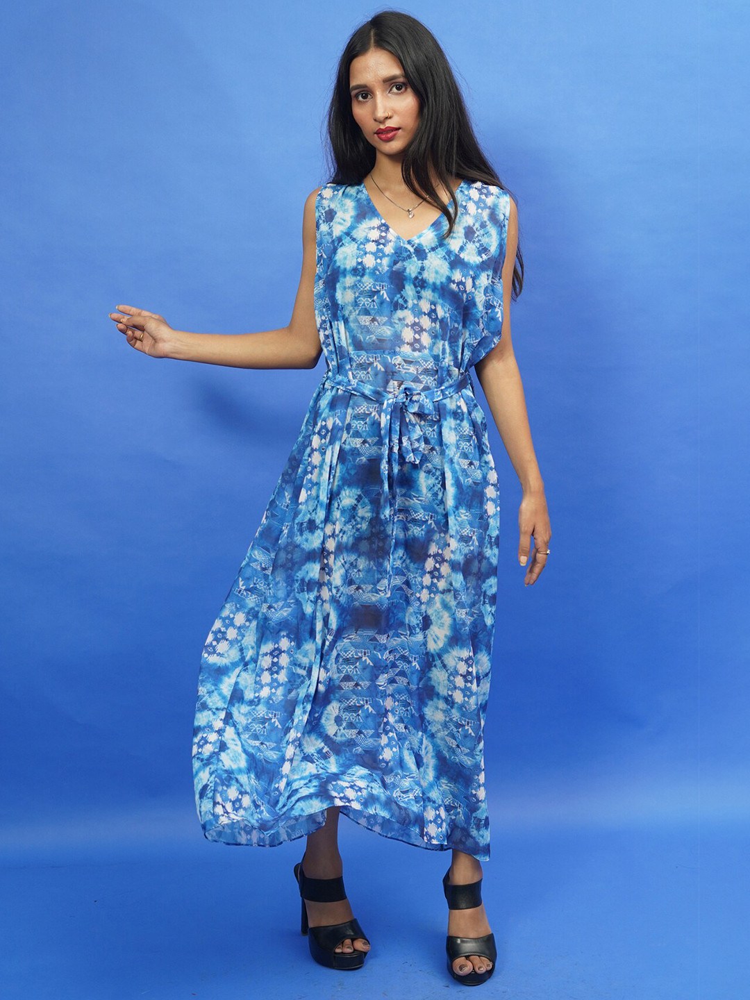 

Rajoria Instyle Multicoloured Floral Georgette Ethnic Maxi Dress, Multi