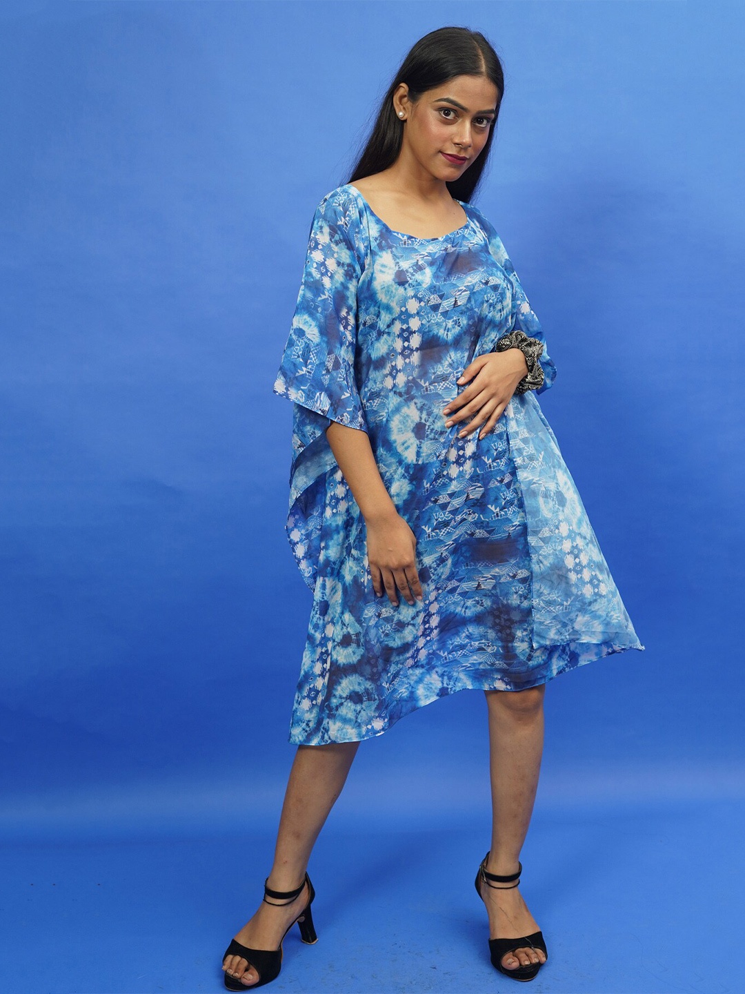 

Rajoria Instyle Multicoloured Georgette Ethnic Kaftan Dress, Multi